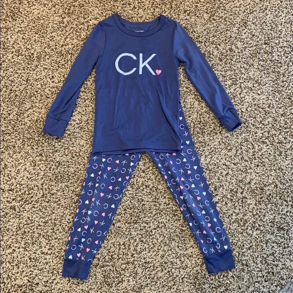 Calvin Klein Navy pj T4 girl